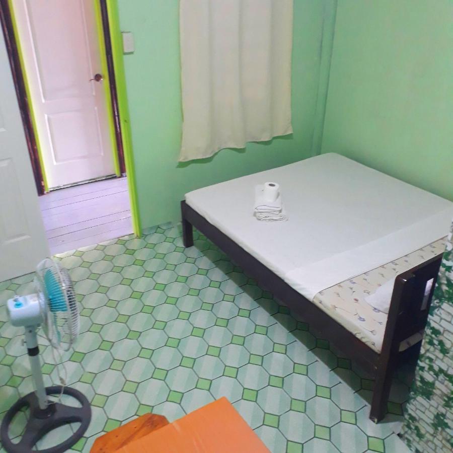 Archie'S Budget Room Rental 산 비센테 외부 사진